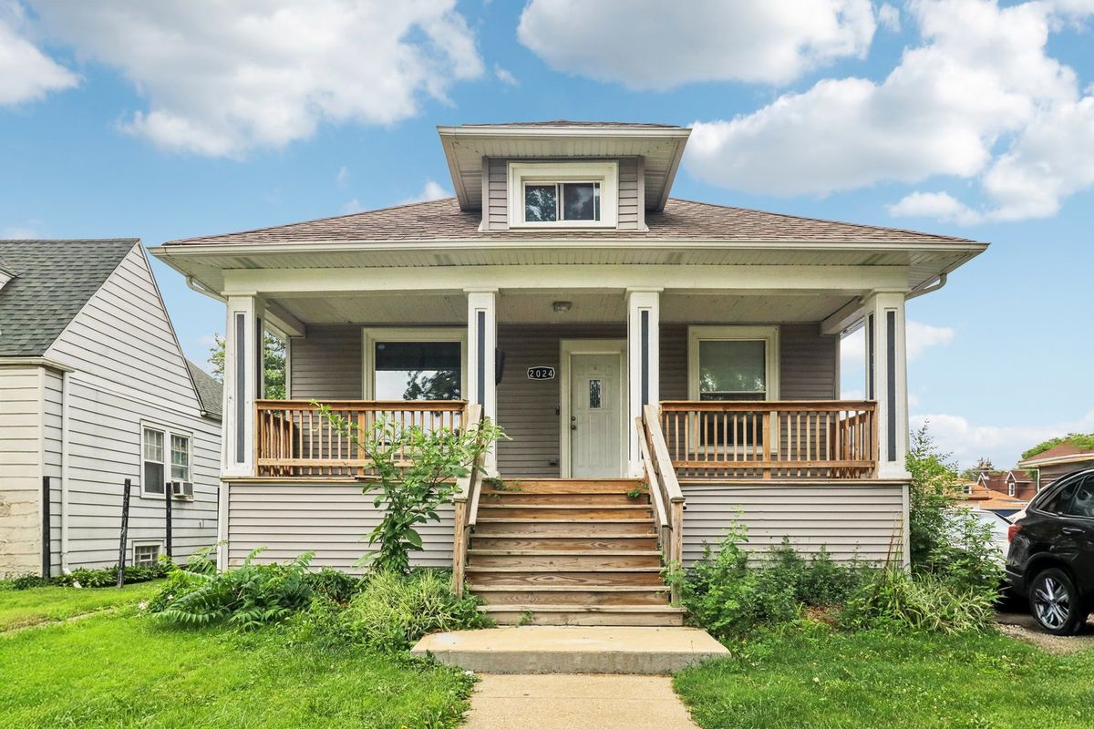 2024 6th Avenue, Maywood, IL 60153