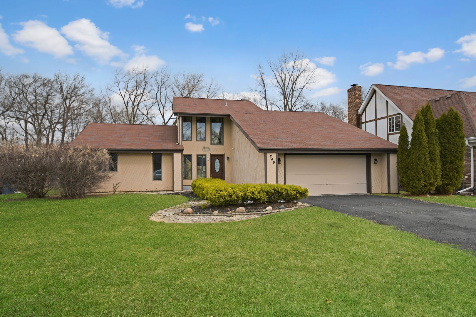 249 Milburn Avenue — Crete, IL 60417