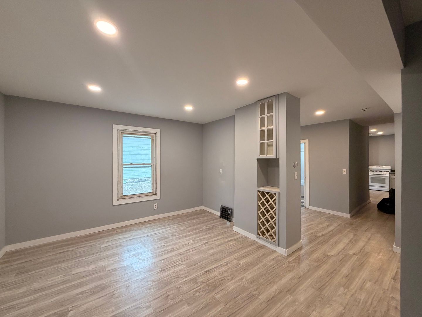 1024 S Warren Street — Peoria, IL 61605