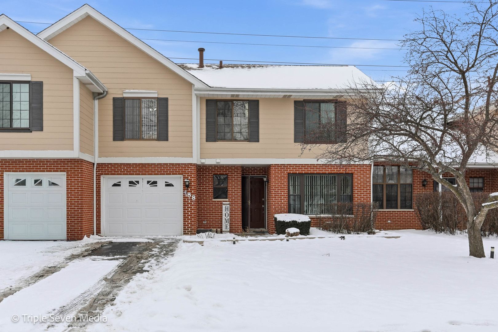 488 Jason Lane — Wood Dale, IL 60191