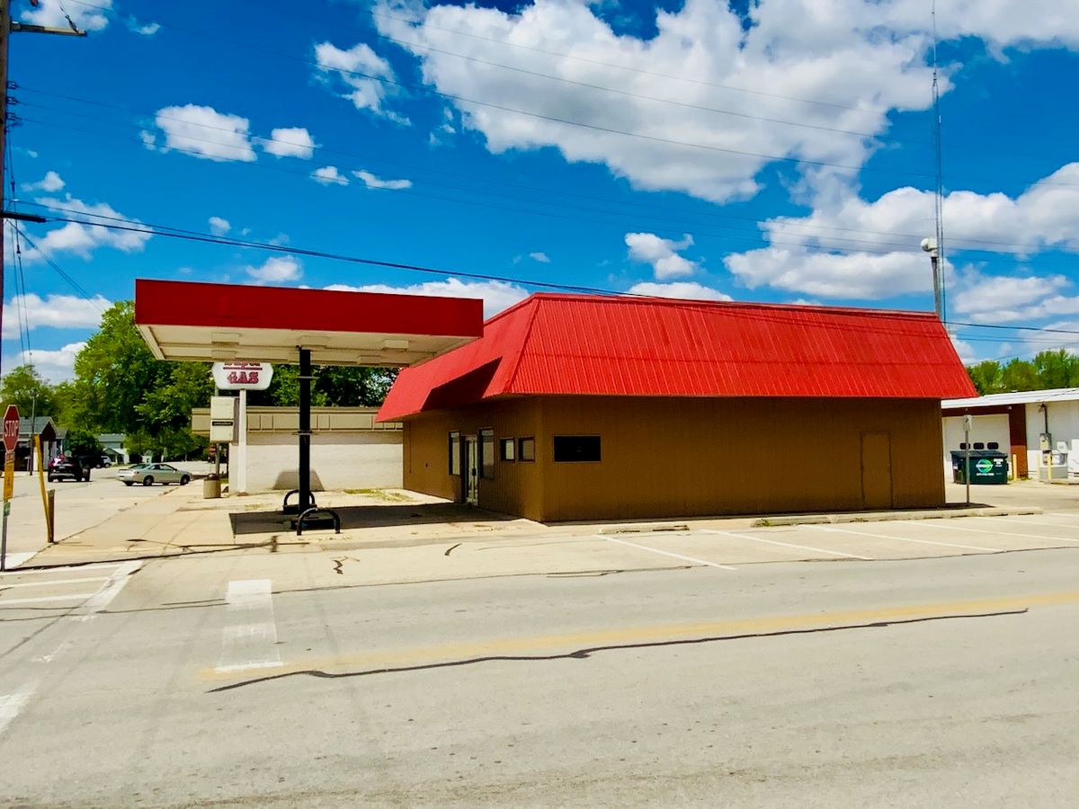 105 Si Johnson Avenue, Sheridan, IL 60551