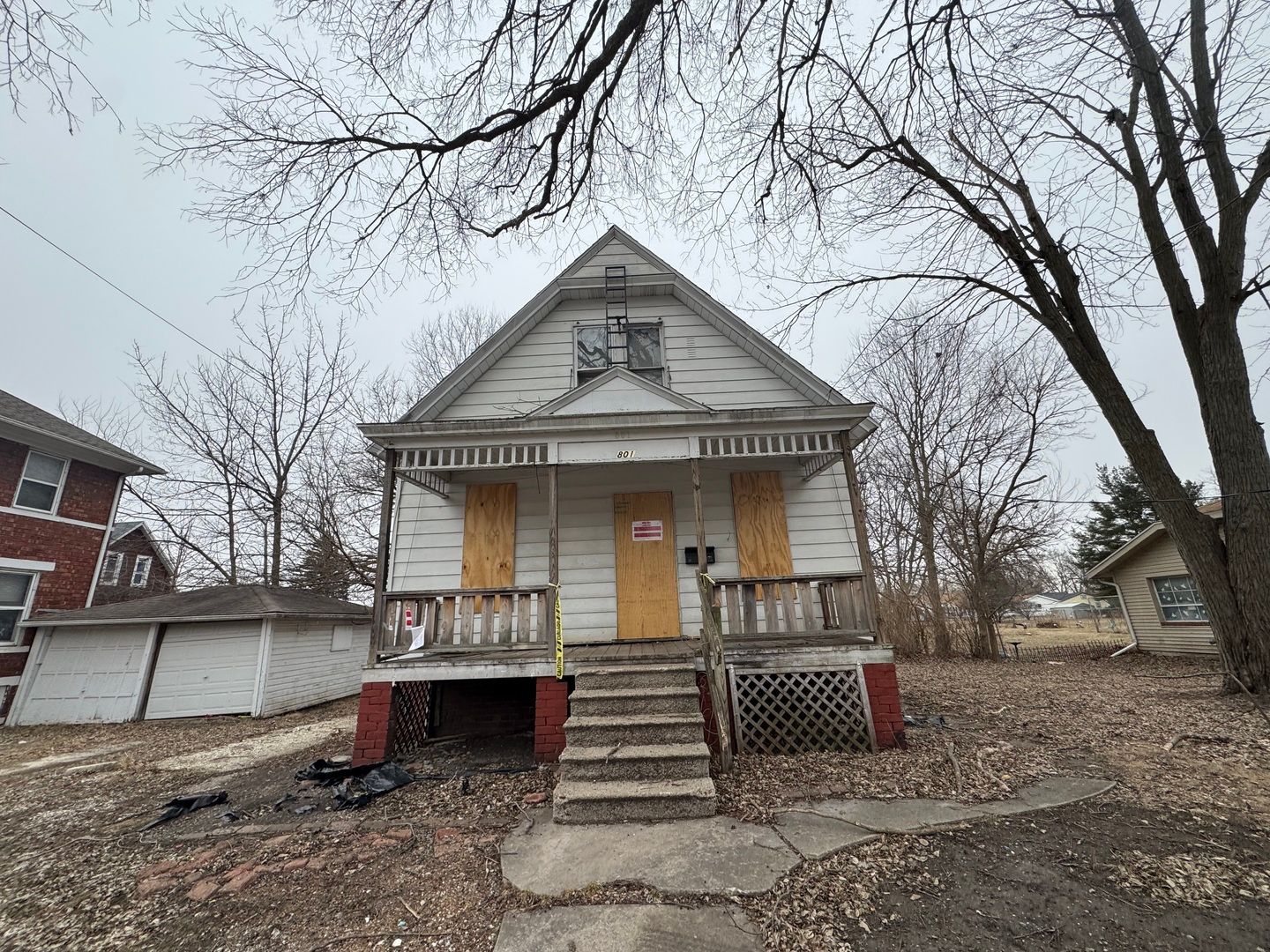801 Pine Street — Galesburg, IL 61401