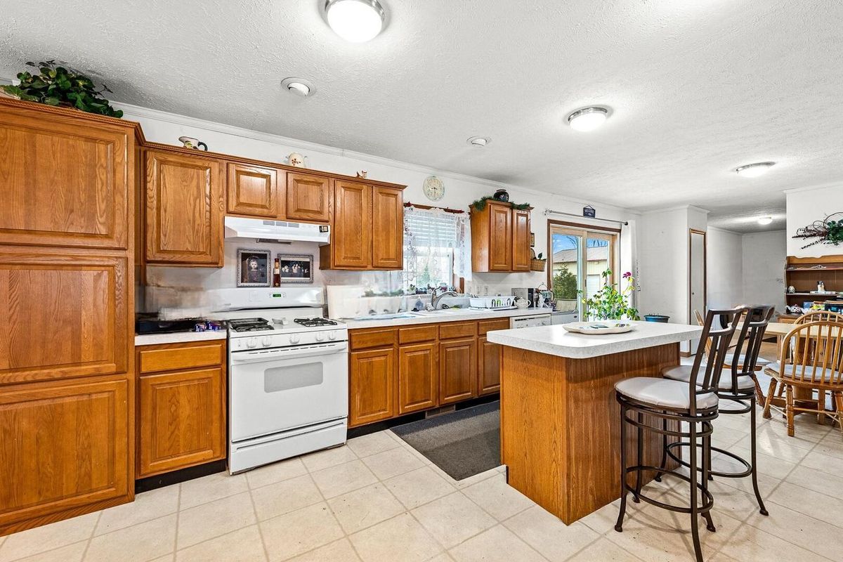 10741 W 141st Avenue, Cedar Lake, IN 46303