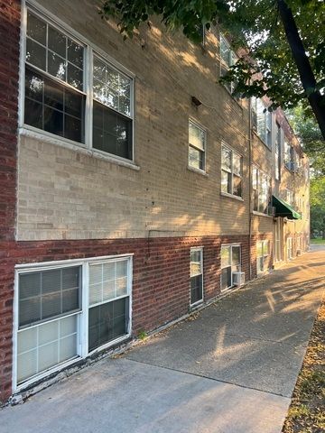 5205 W Drummond Place #1 — Chicago, IL 60639