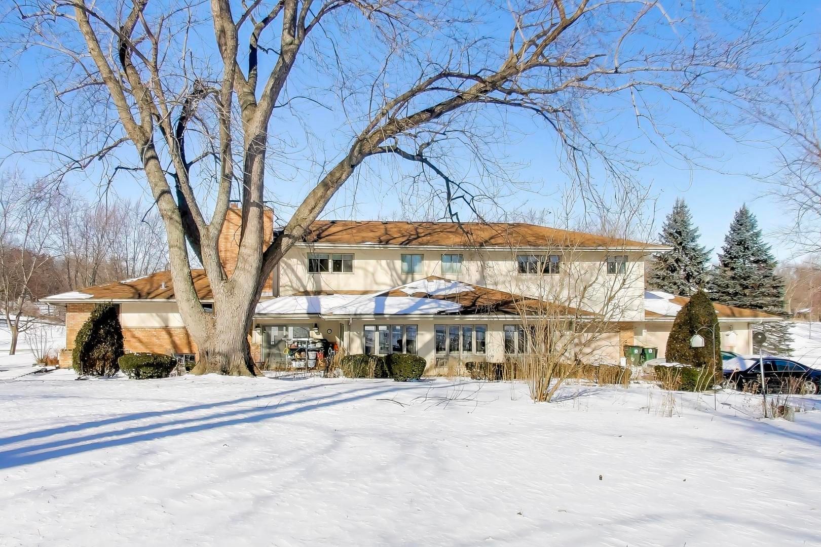 926 Braeburn Road — Inverness, IL 60067
