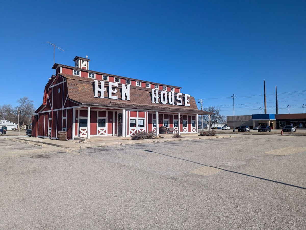 547 E Springfield Road, Arcola, IL 61910