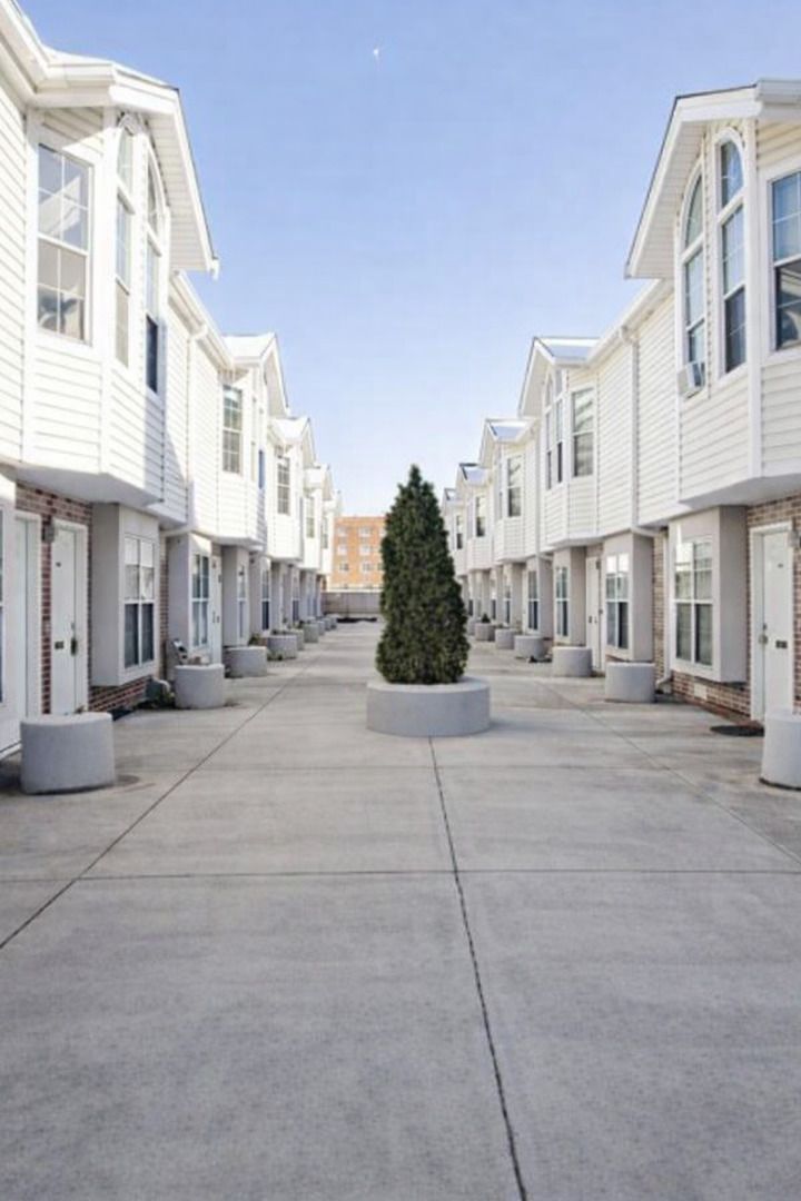 5039 Warren Street, Skokie, IL 60077