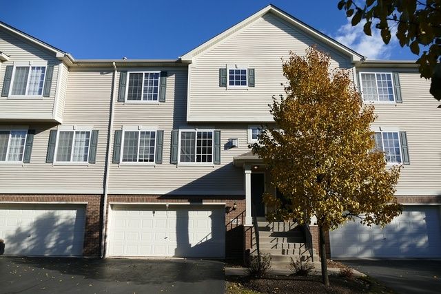 1829 Indian Hill Lane — Aurora, IL 60503