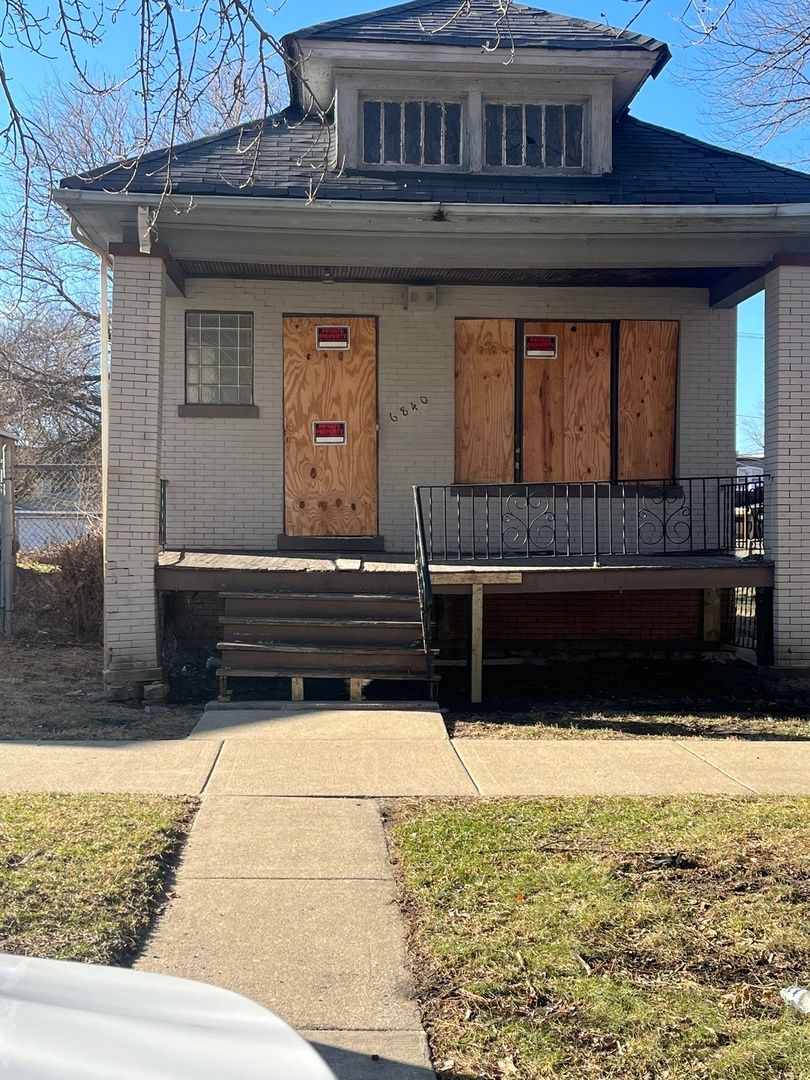 6840 Indiana Avenue, Chicago, IL 60637