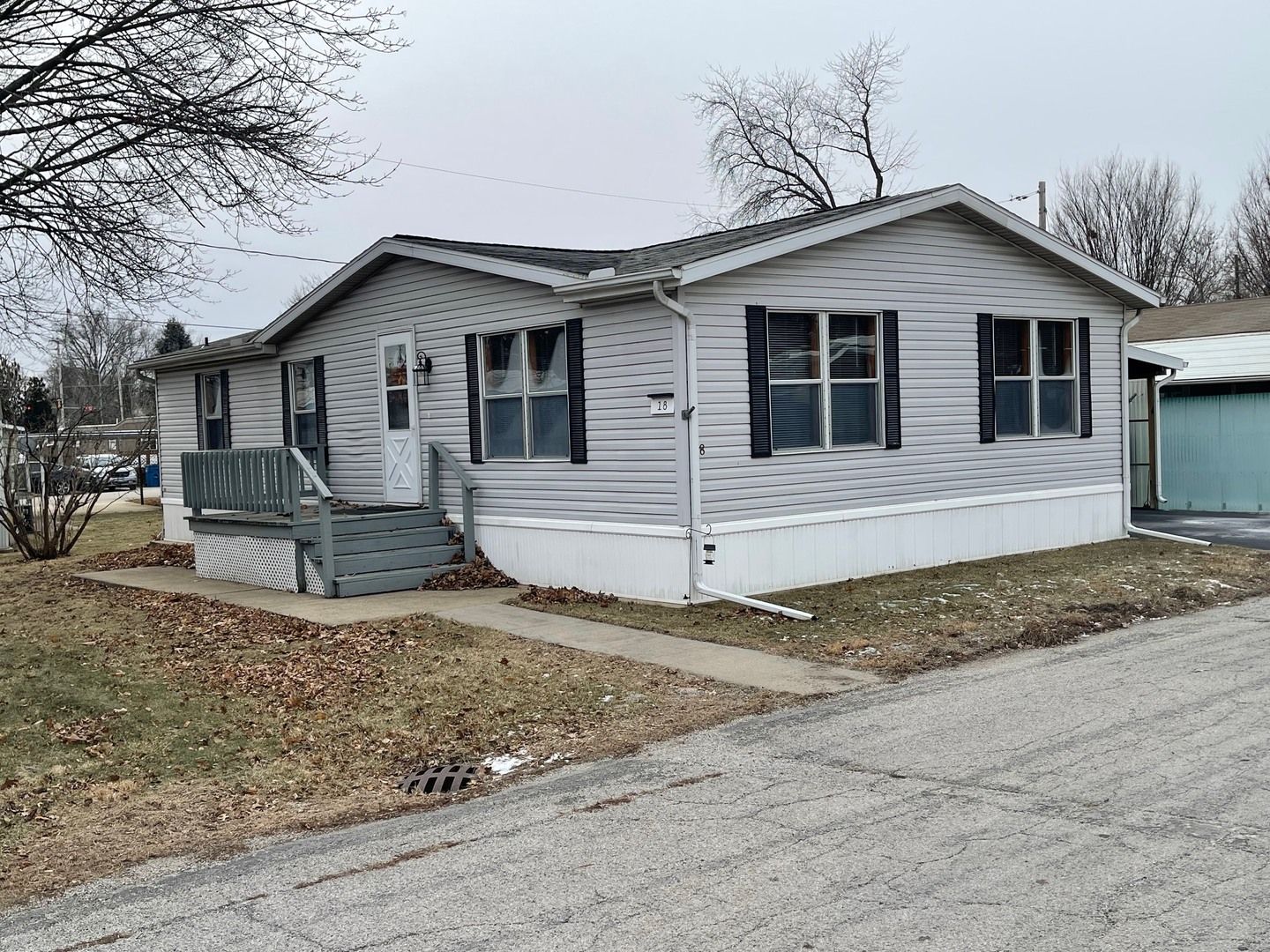 605 Pine Street #18 — Normal, IL 61761