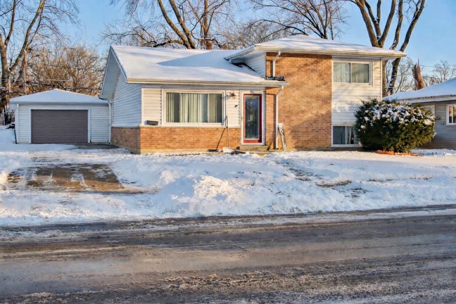 115 Willow Street — Park Forest, IL 60466