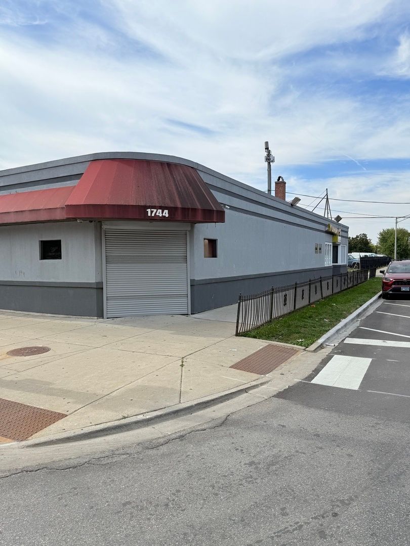 1744 N Central Avenue — Chicago, IL 60639