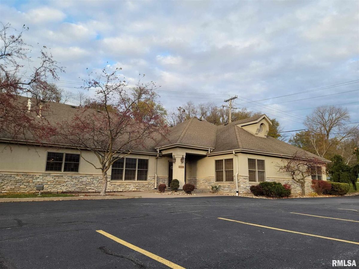 4720 38TH Avenue, Moline, IL 61265