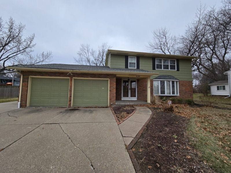 5109 Coachman Road — Bettendorf, IA 52722