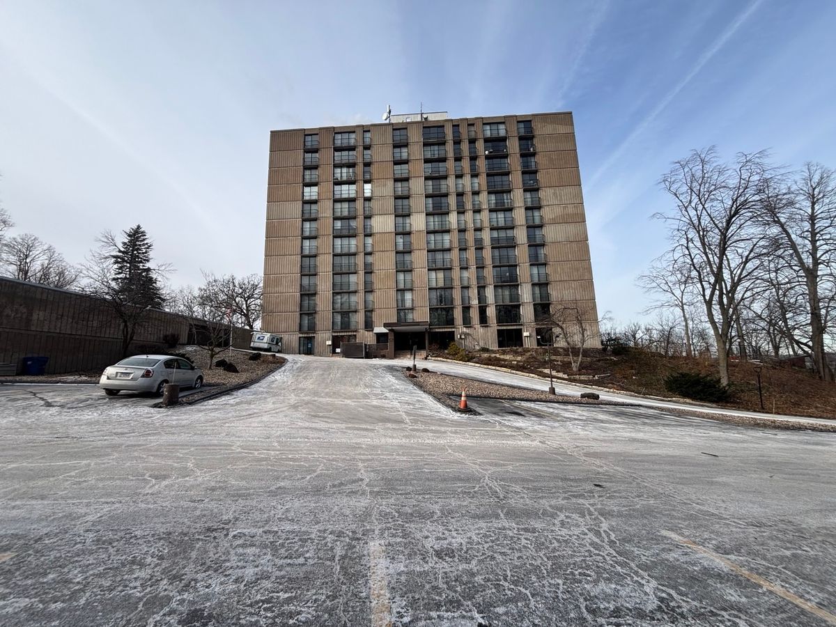 1800 7th Street, East Moline, IL 61244