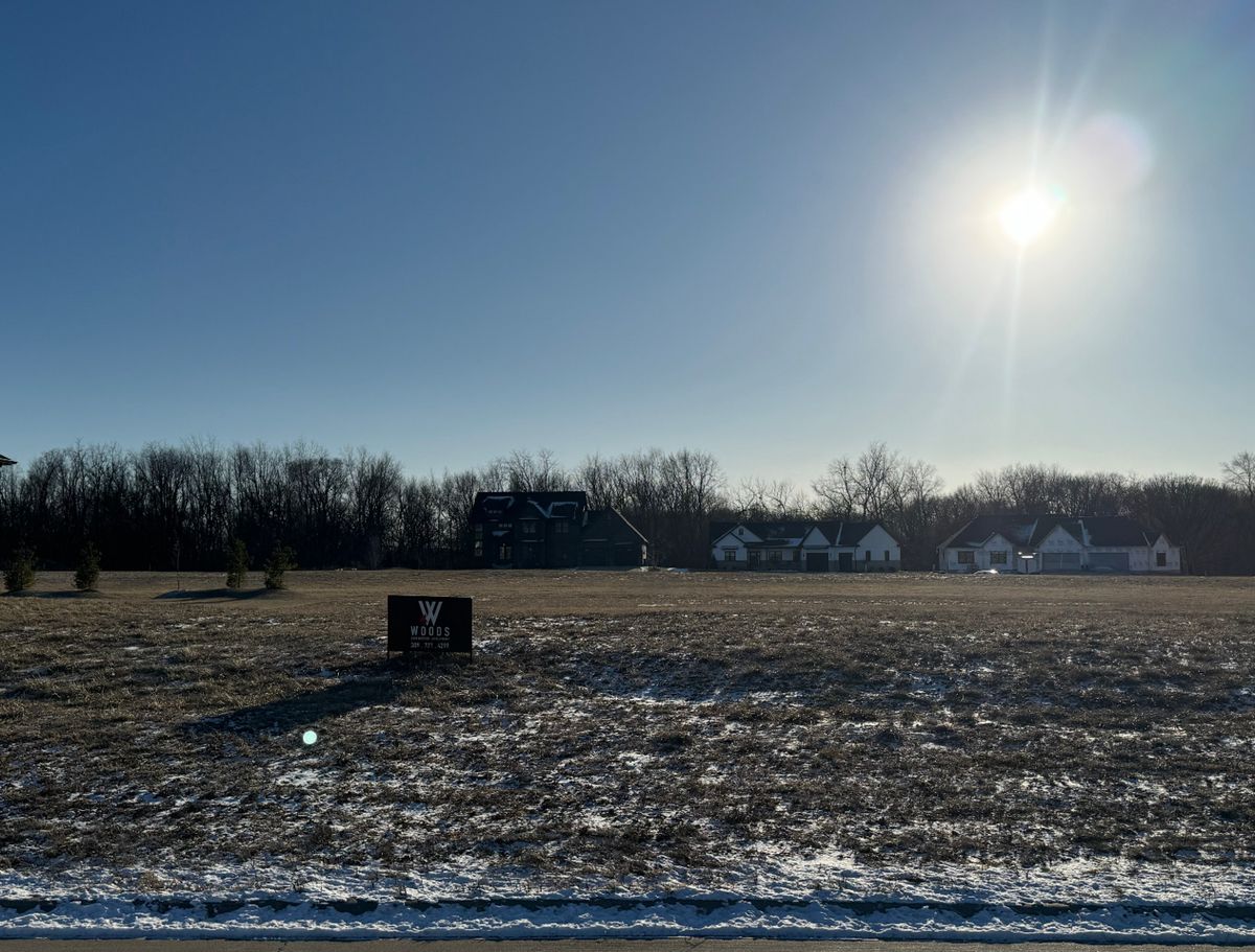 358 Madison Drive, Riverdale, IA 52722