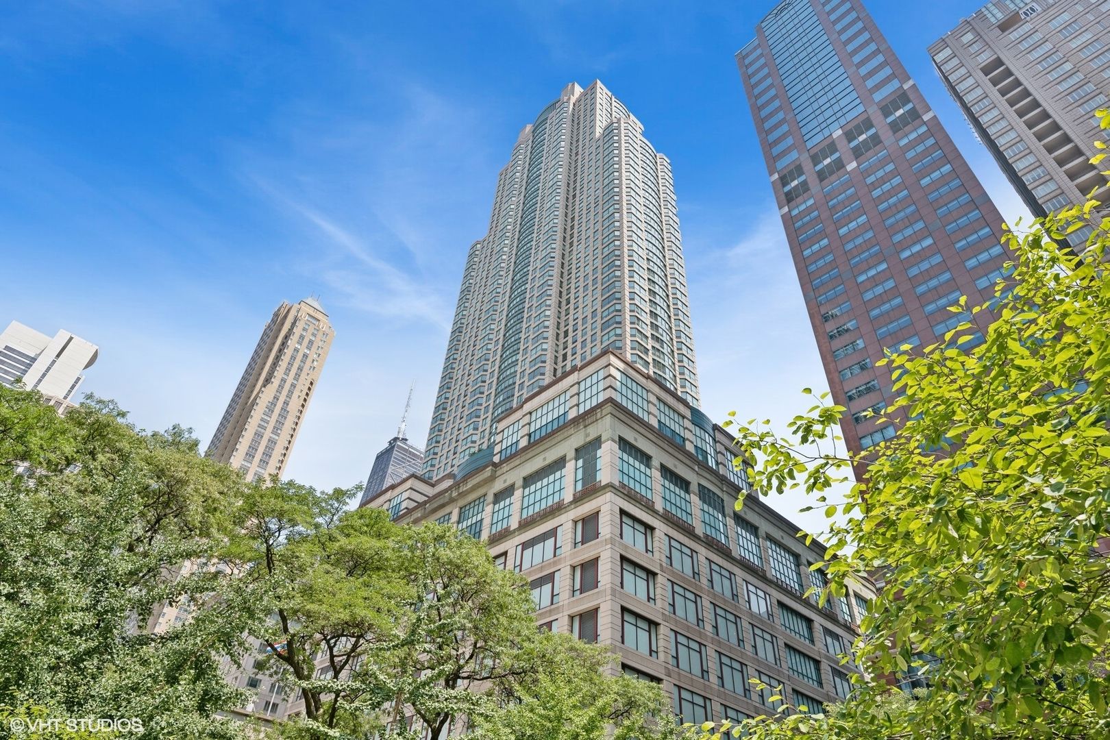 100 E Huron Street #3705 — Chicago, IL 60611