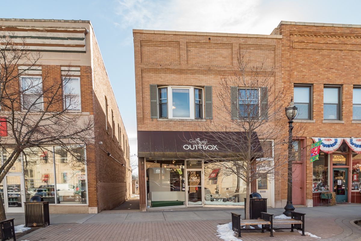 71 Williams Street — Crystal Lake, IL 60014