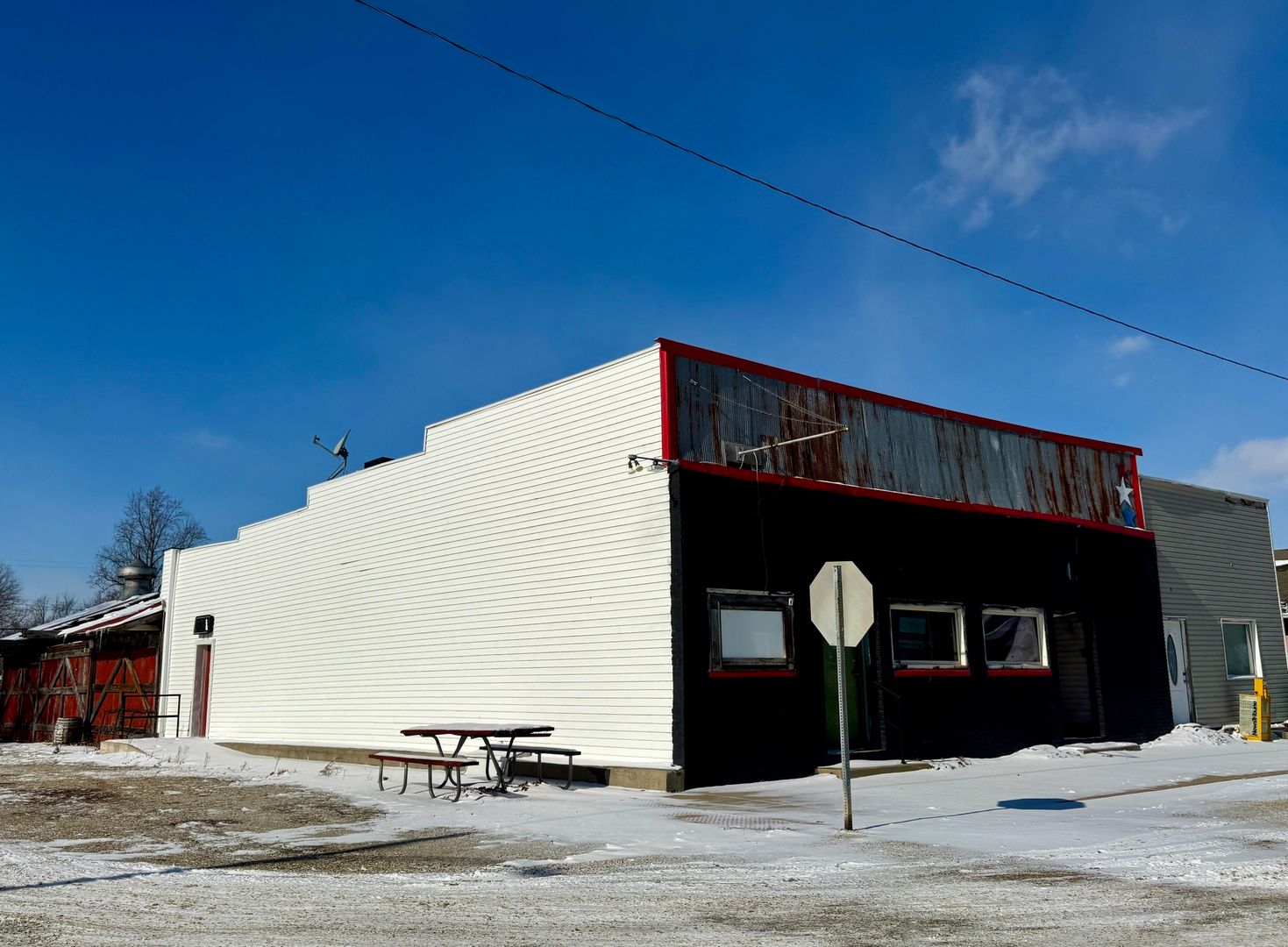 100 N Chicago Street — Magnolia, IL 61336