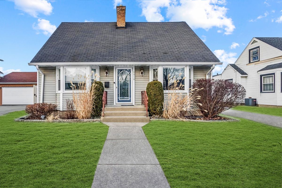 5910 Carol Avenue — Morton Grove, IL 60053