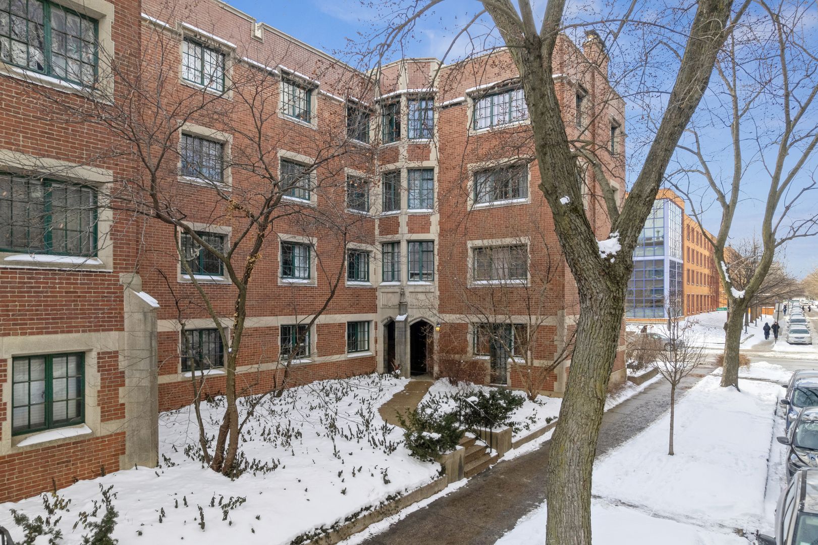 1149 E 56th Street #4 — Chicago, IL 60637