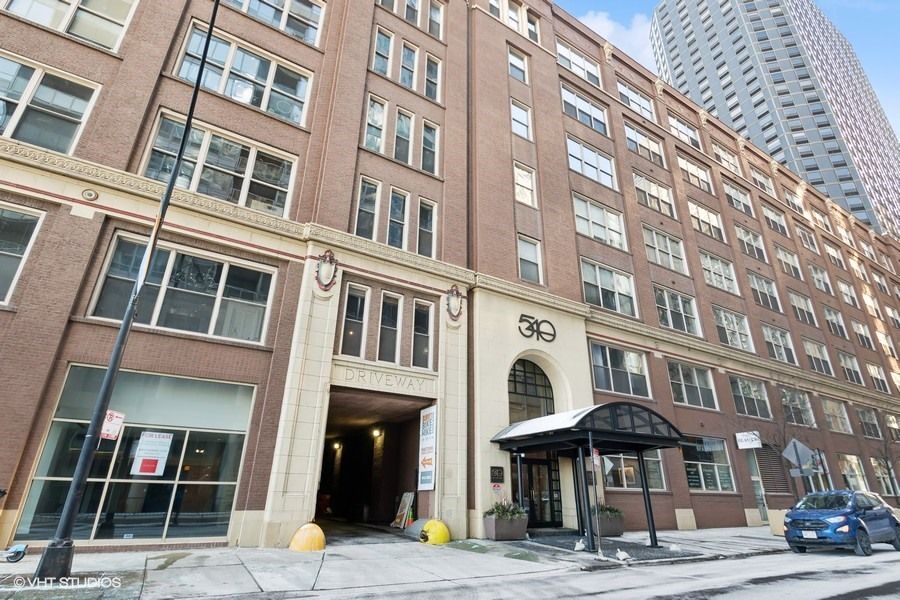 540 N LAKE SHORE Drive #408-409 — Chicago, IL 60611