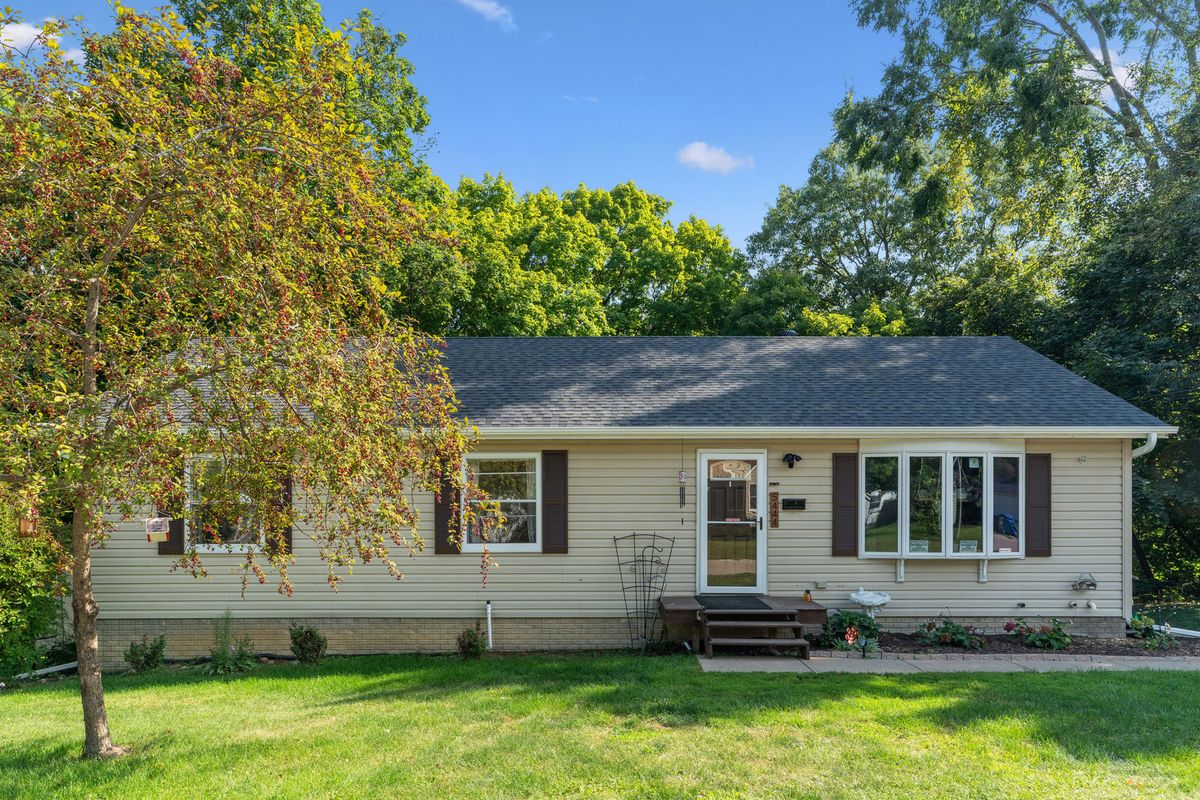 5444 10th Avenue, Moline, IL 61265