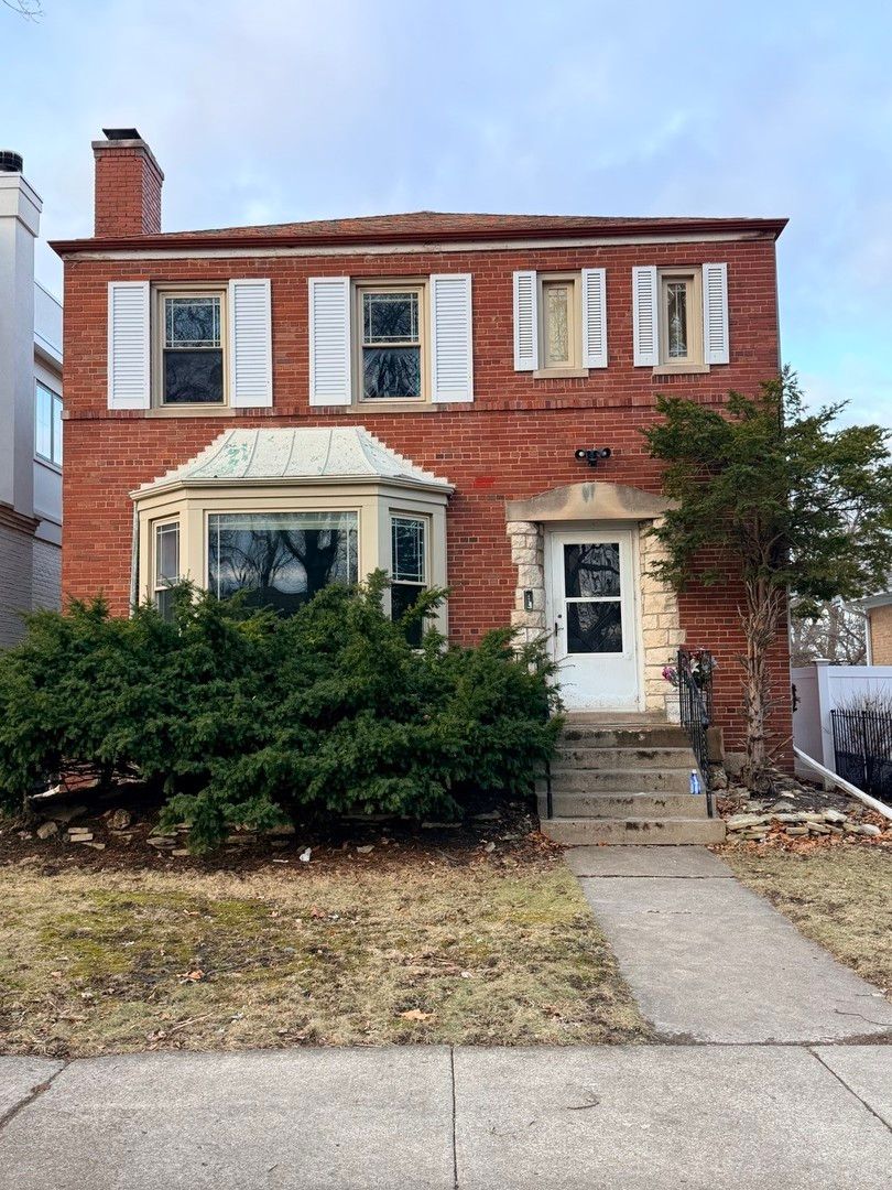 4940 Estes Avenue, Skokie, IL 60077