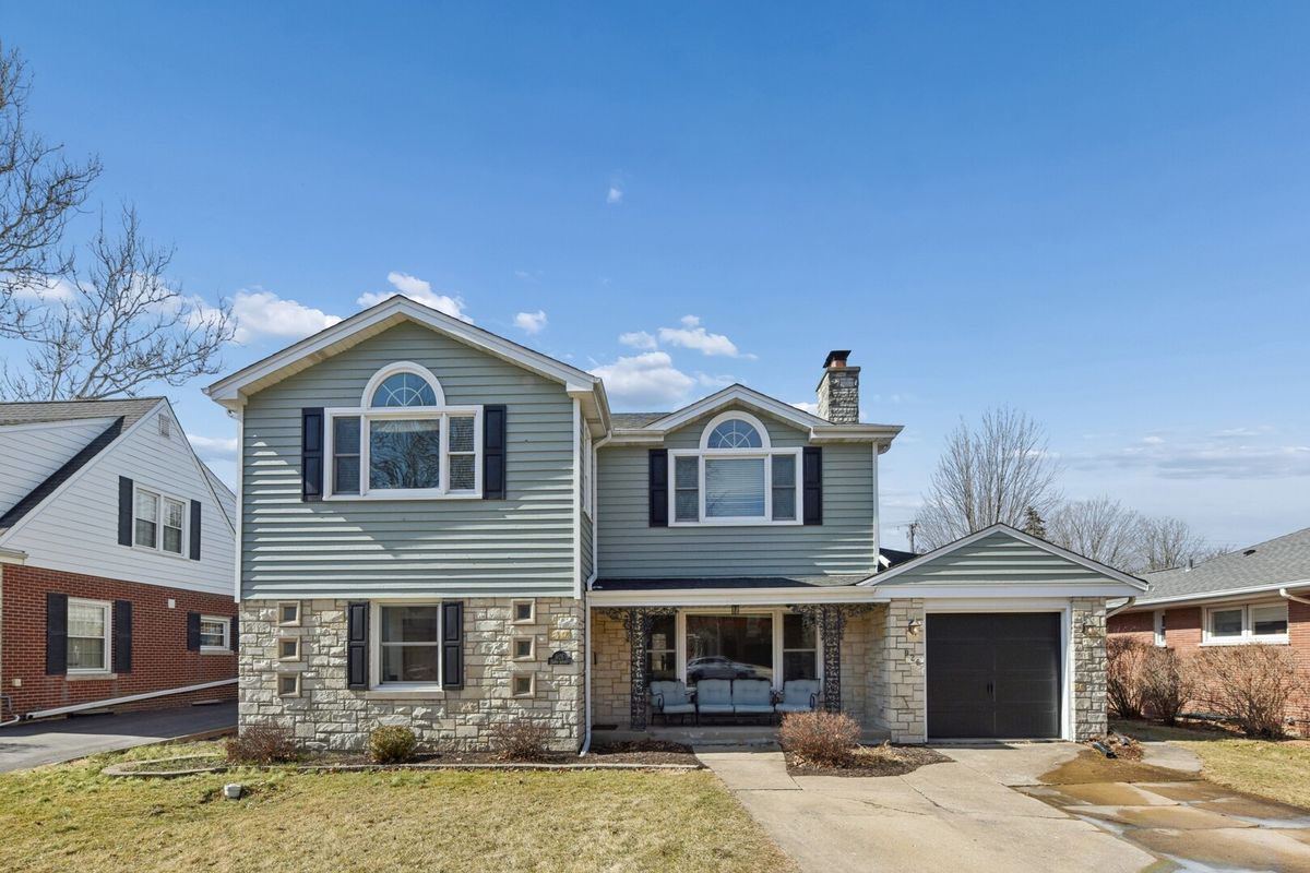 926 Spring Avenue, La Grange, IL 60525