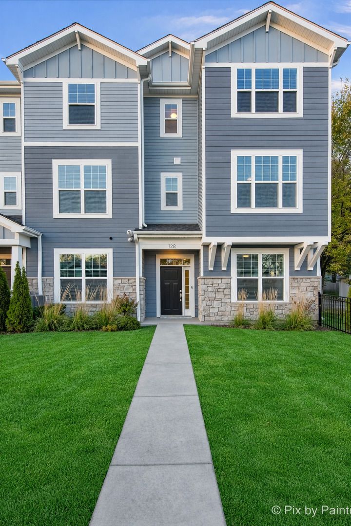 128 Main Street, Cary, IL 60013