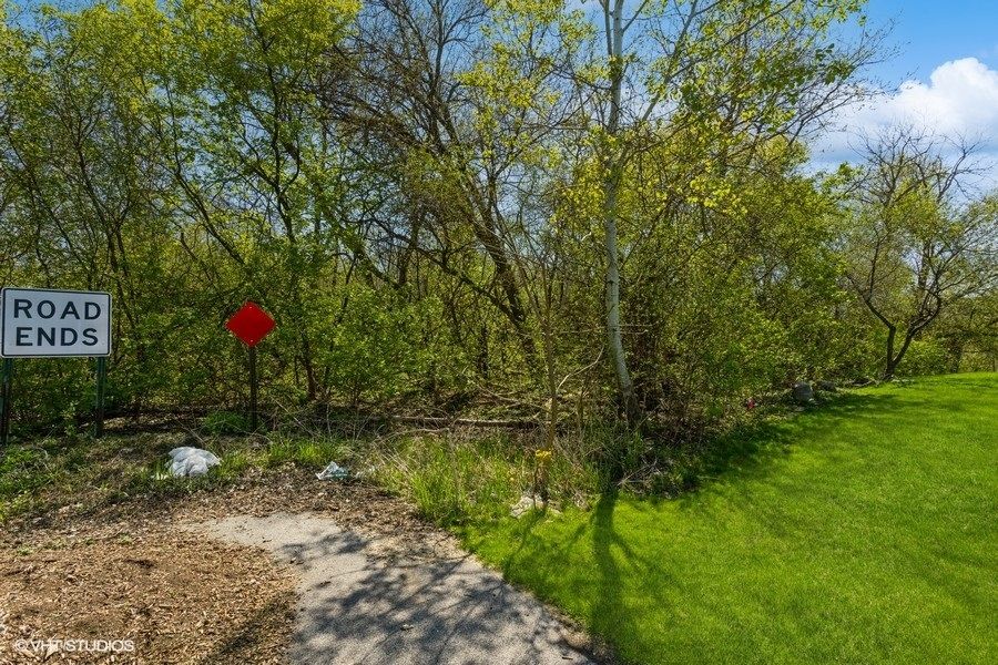 1630 Myrtle  Park Street — Roselle, IL 60172