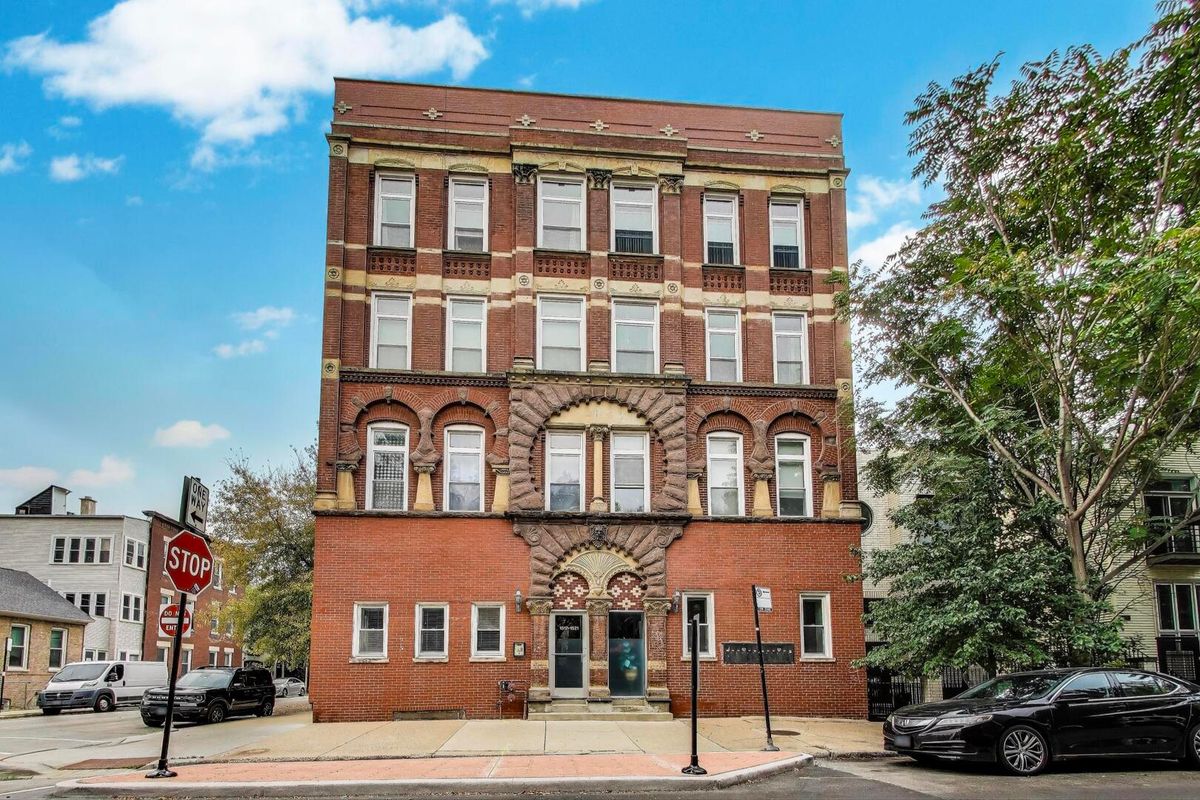 1521 Paulina Street, Chicago, IL 60622