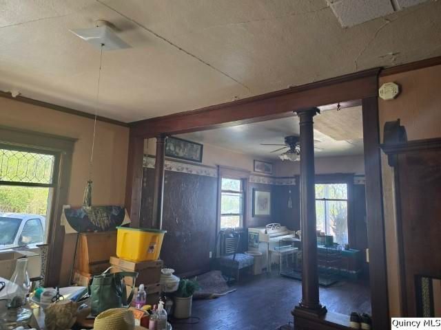 390 W 4th Street, Dallas City, IL 62330
