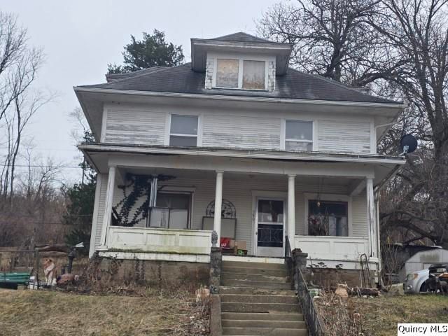 390 W 4th Street — Dallas City, IL 62330