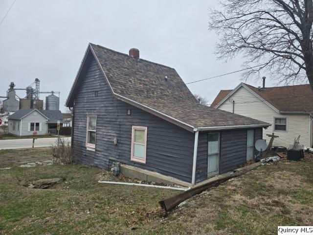 398 W 3rd, Dallas City, IL 62330