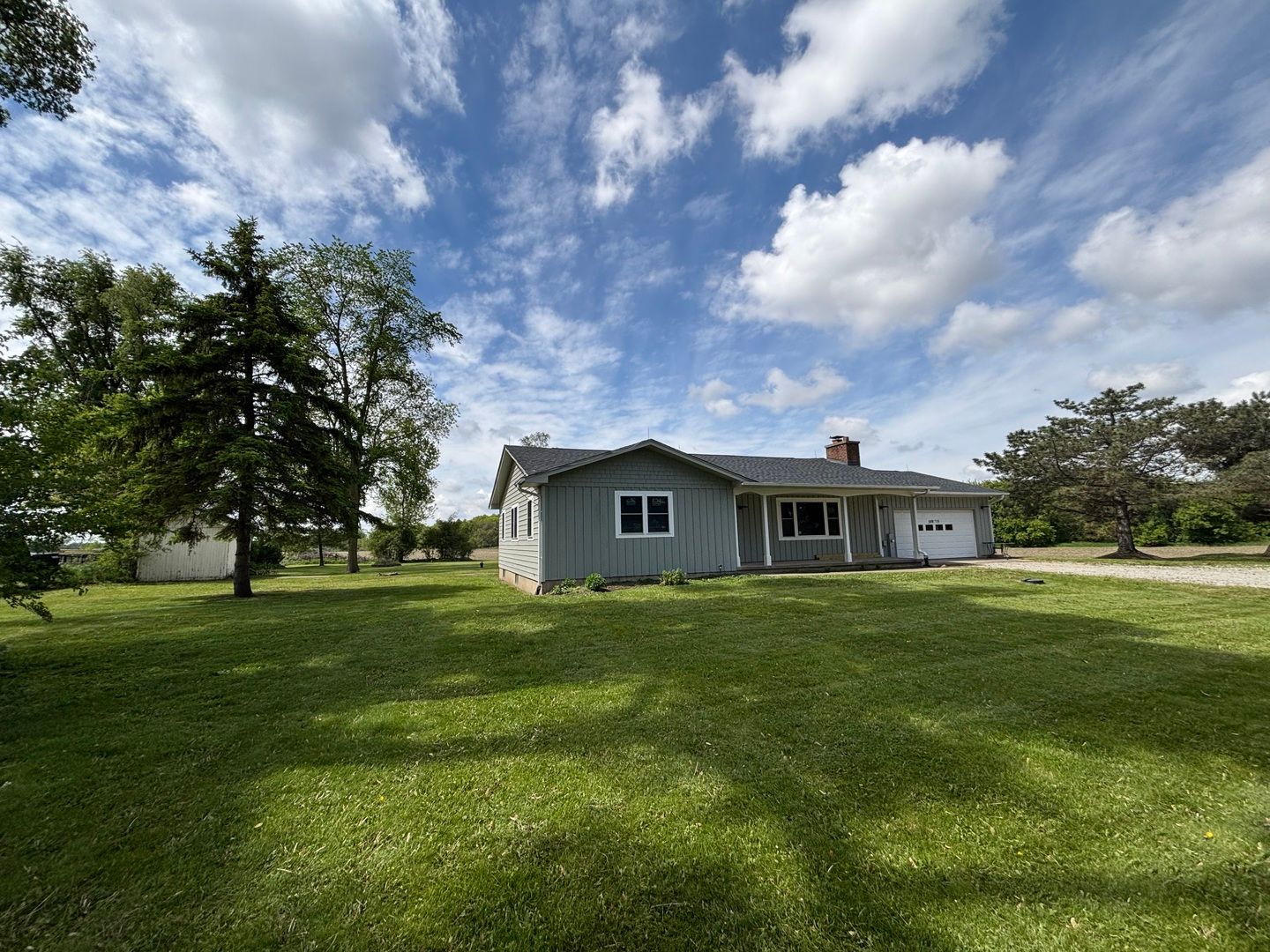 38w715 Huntley Road — West Dundee, IL 60118