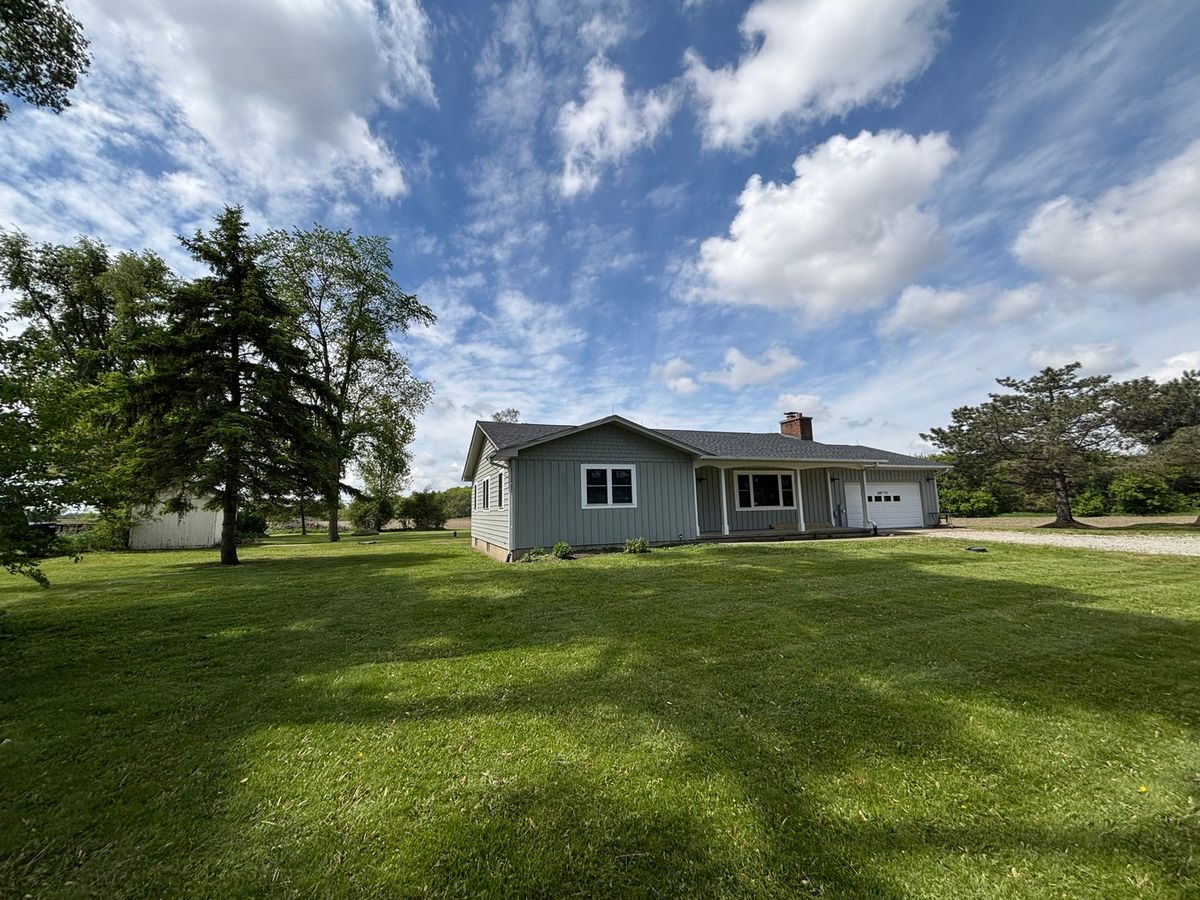 38w715 Huntley Road, West Dundee, IL 60118