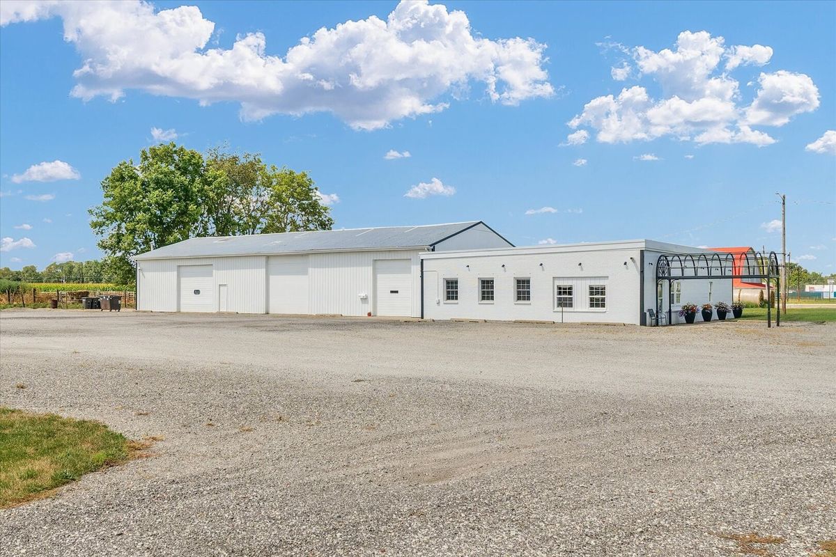 176 Henning Road, Danville, IL 61832