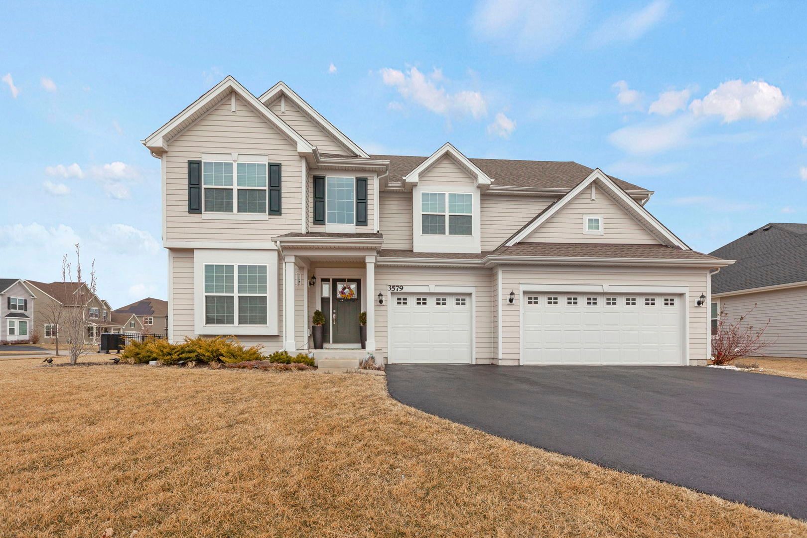 3579 Emerald Road — Elgin, IL 60124