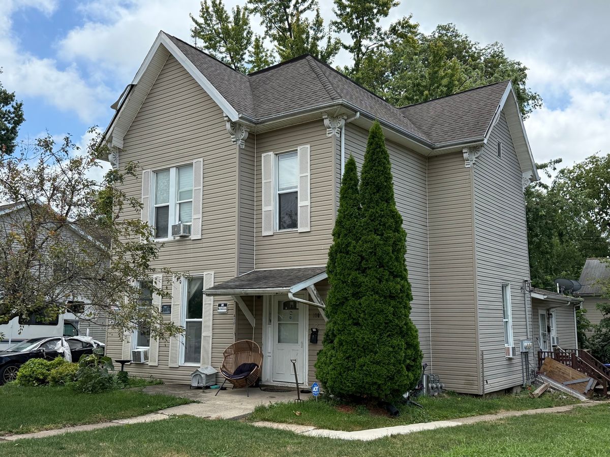 810 Market Street, Bloomington, IL 61701