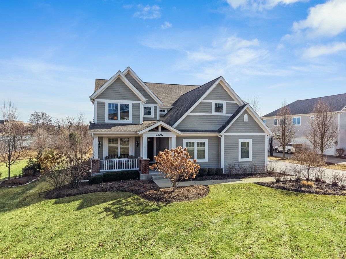23297 Sanctuary Club Drive, Kildeer, IL 60047