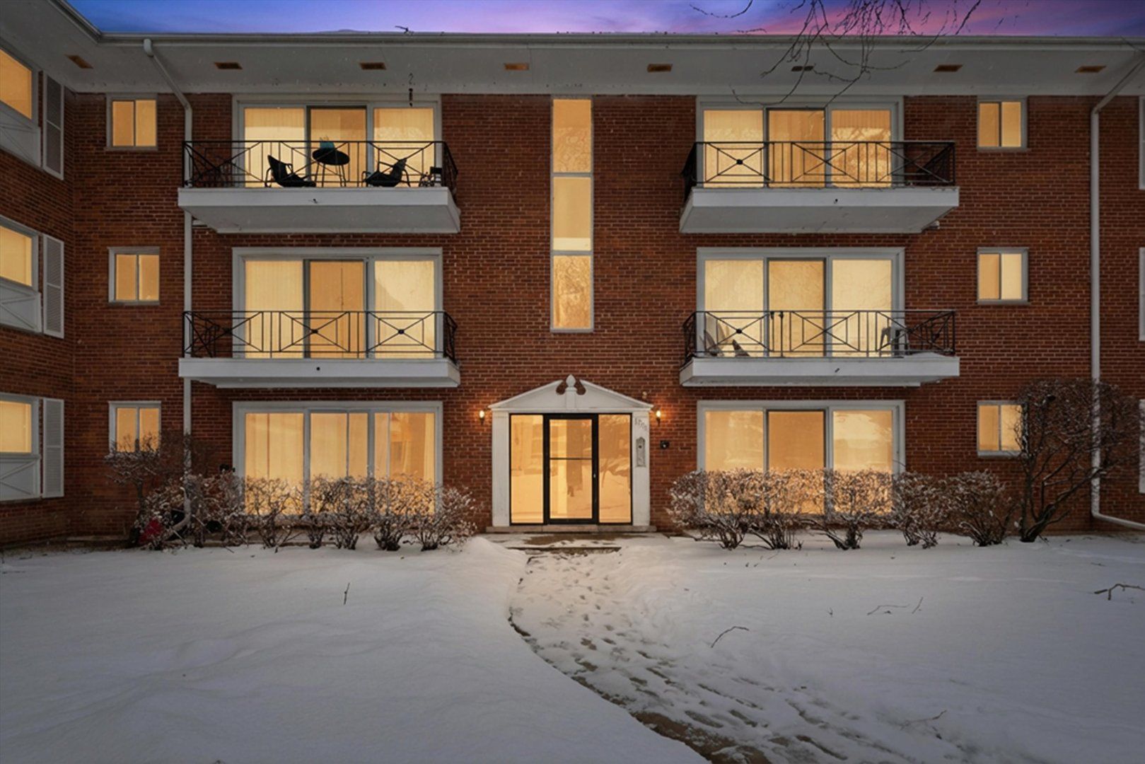 10115 Old Orchard Court #103 — Skokie, IL 60076