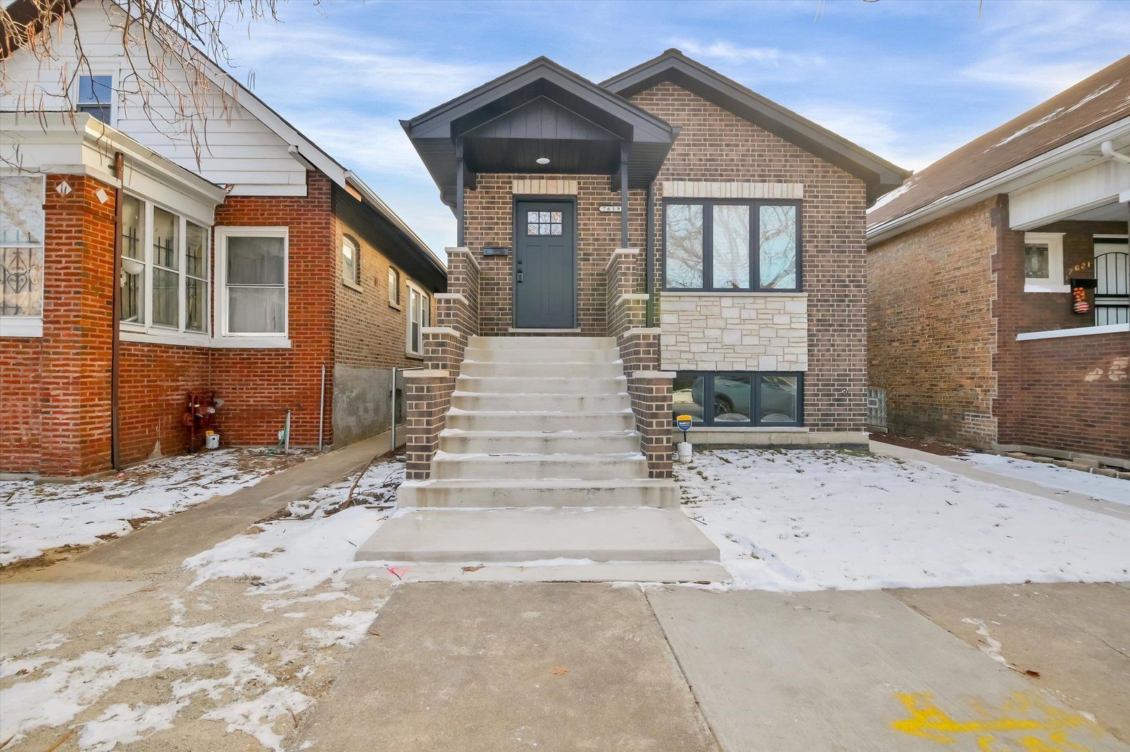 7619 S Vernon Avenue — Chicago, IL 60619