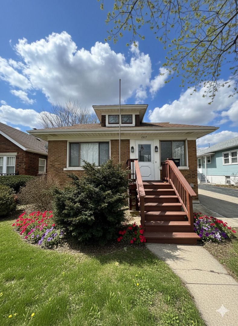 1317 N Raynor Avenue — Joliet, IL 60435