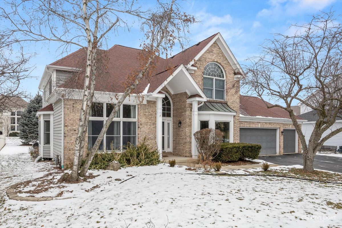 1600 HARRIS Drive, Aurora, IL 60502