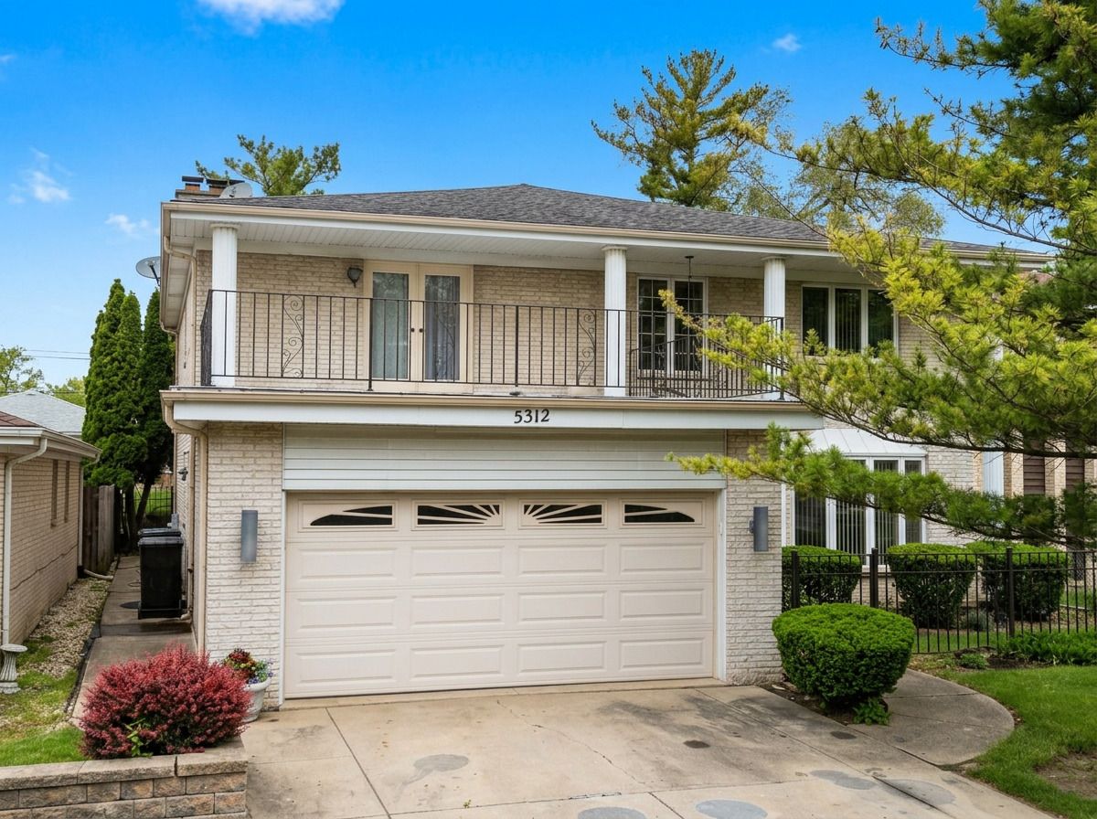 5312 Pratt Avenue — Skokie, IL 60077