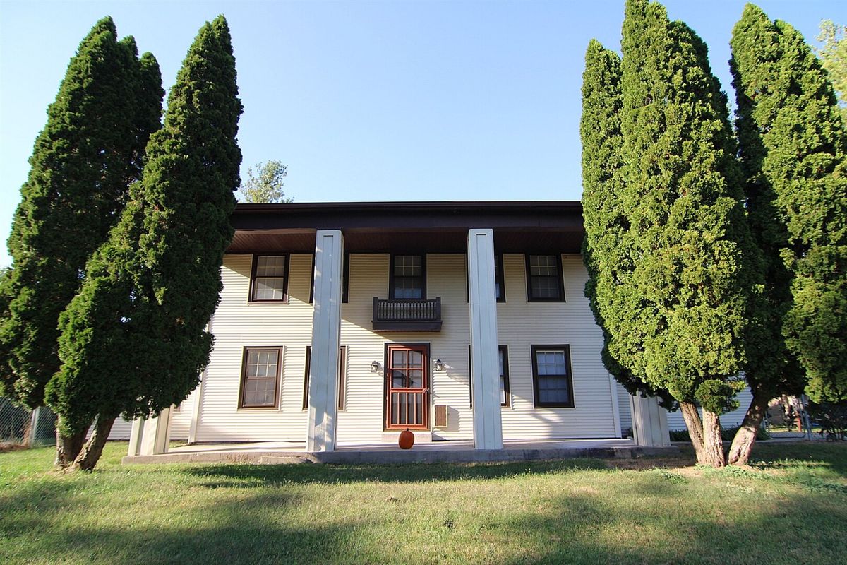 8119 Main Street, Rockford, IL 61102