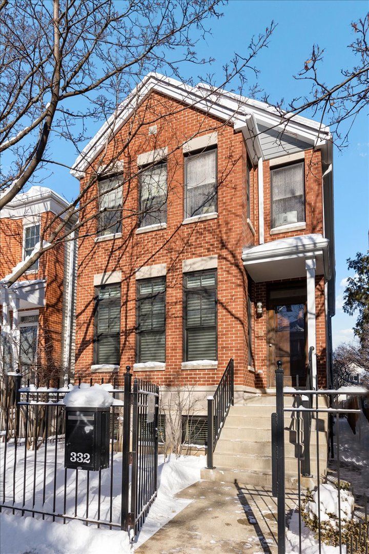 332 Goethe Street, Chicago, IL 60610