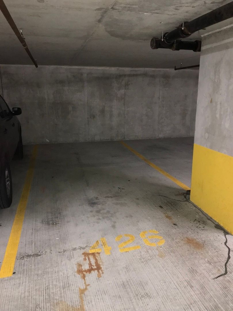 630 State Street, Chicago, IL 60654