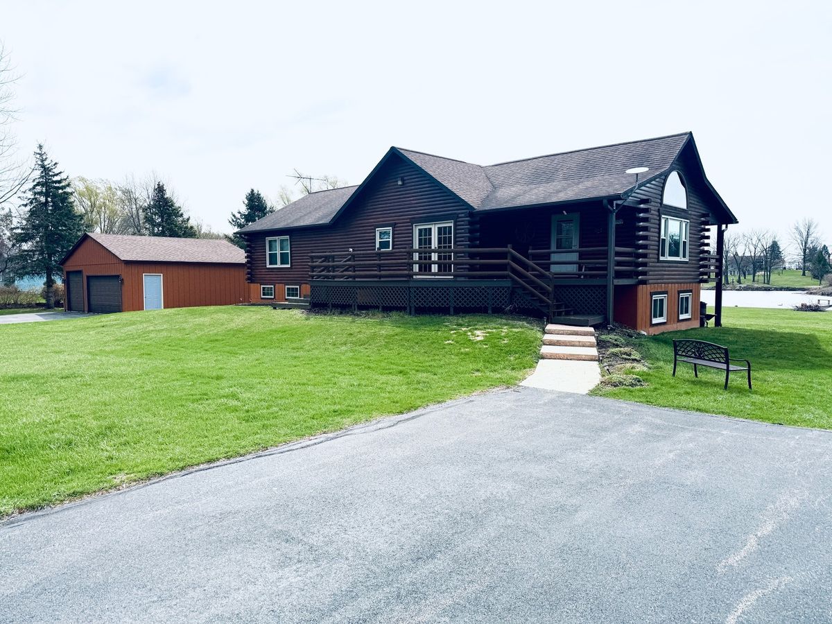 10835 Barron Road, Rochelle, IL 61068